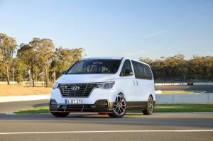 2019 Hyundai iMax N Drift Bus